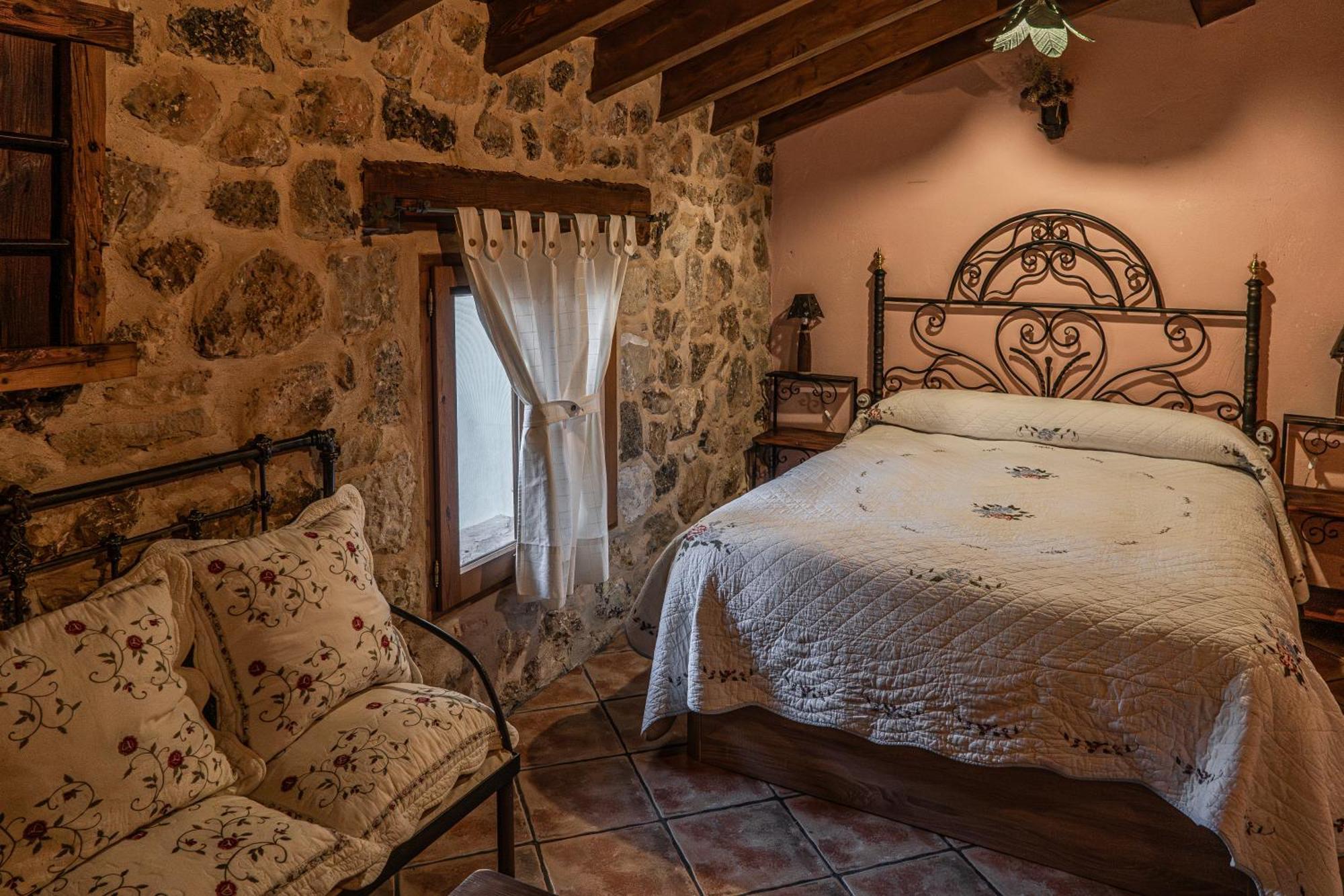 Casas Rurales Chon Alto Tajo Пералехос-де-лас-Тручас Екстер'єр фото